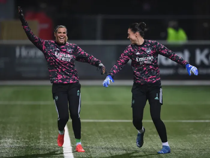 Framed Print : Arsenal WFC: Lydia Williams and Manuela Zinsberger Gear Up for UEFA Women's Champions League Showdown against HB Koge