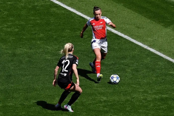 Framed Print : Arsenal WFC v Olympique Lyonnais - UEFA Women's Champions League Semi Final First Leg