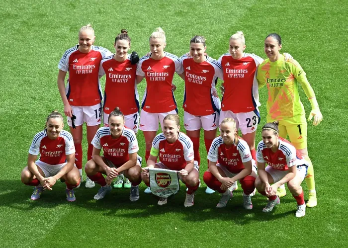 Framed Print : Arsenal WFC v Olympique Lyonnais - UEFA Women's Champions League Semi Final First Leg Arsenal WFC v Olympique Lyonnais - UEFA Women's Champions League Semi Final First Leg Framed Print : Arsenal WFC v Olympique Lyonnais - UEFA Women's Champions League Semi Final First Leg Arsenal WFC v Olympique Lyonnais - UEFA Women's Champions League Semi Final First Leg