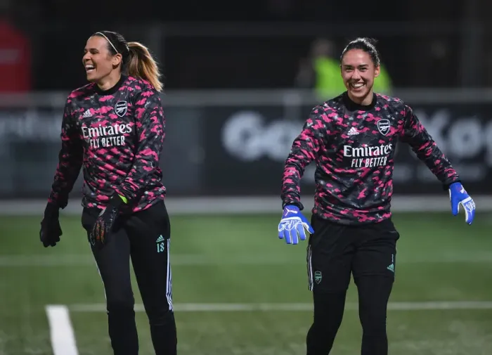 Framed Print : Arsenal WFC's Williams and Zinsberger Focused before UEFA Women's Champions League Clash against HB Koge