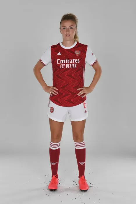 Framed Print : Arsenal Women: 2020-21 Team Photocall at London Colney Framed Print : Arsenal Women: 2020-21 Team Photocall at London Colney