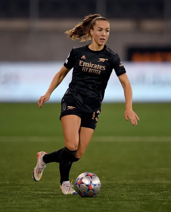 Framed Print : Arsenal Women Battle FC Zürich in UEFA Champions League Group C Showdown