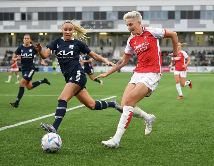 Framed Print : Arsenal Women Battle Linkopings FC in UEFA Champions League Showdown