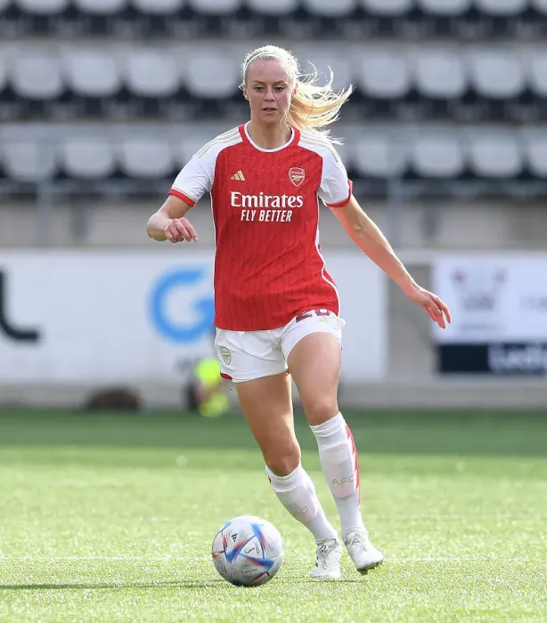 Framed Print : Arsenal Women Battle Paris FC in UEFA Champions League Clash at Linkoping Arena (September 2023)
