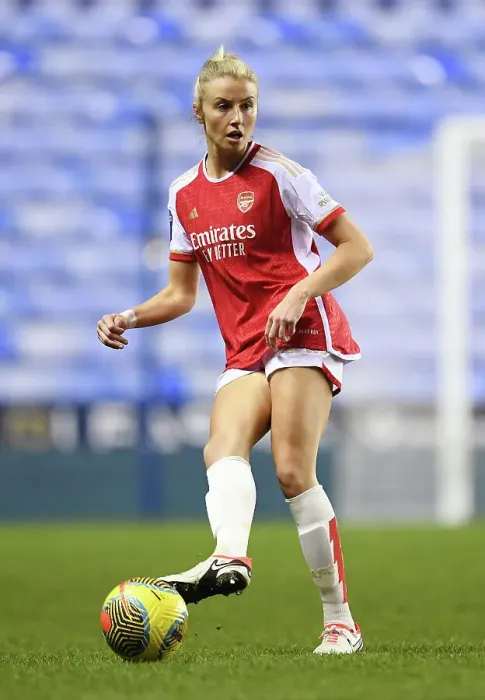 Framed Print : Arsenal Women Battle Reading in FA WSL Cup Showdown