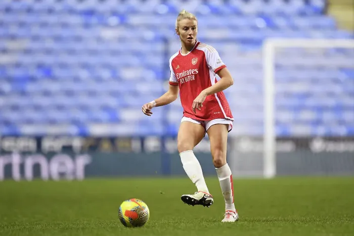Framed Print : Arsenal Women Battle Reading in FA WSL Cup Showdown