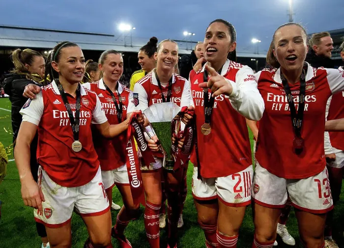 Framed Print : Arsenal Women Celebrate Conti Cup Triumph Over Chelsea