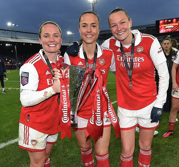 Arsenal Women Celebrate Conti Cup Triumph over Chelsea