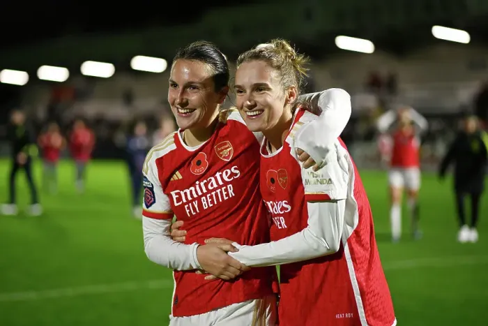 Framed Print : Arsenal Women Celebrate Conti Cup Victory Over Bristol City Framed Print : Arsenal Women Celebrate Conti Cup Victory Over Bristol City