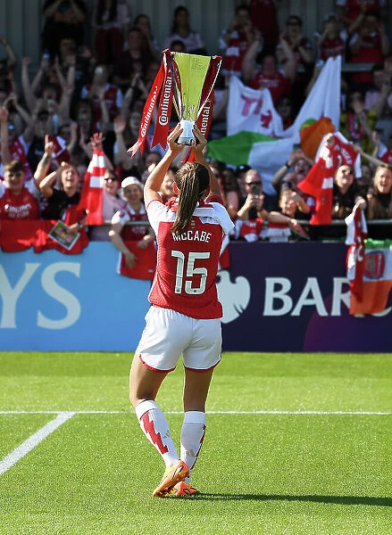 Arsenal Women Celebrate FA Women's Continental Cup Victory