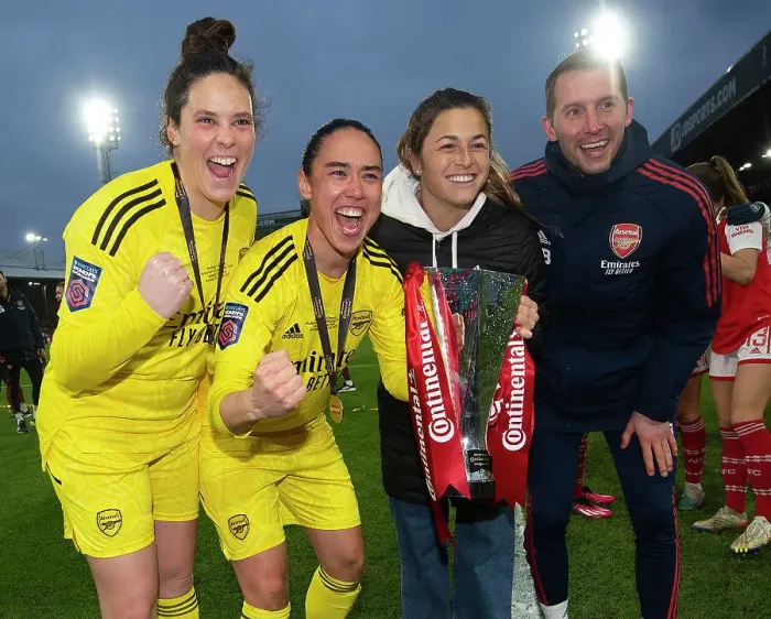 Framed Print : Arsenal Women Celebrate FA WSL Cup Final Triumph over Chelsea Framed Print : Arsenal Women Celebrate FA WSL Cup Final Triumph over Chelsea