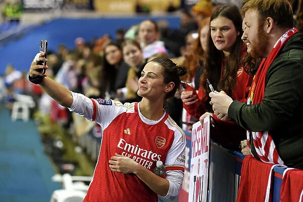 Arsenal Women Celebrate FA WSL Cup Victory over Reading