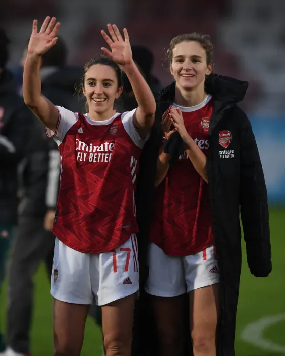 Framed Print : Arsenal Women Celebrate FA WSL Victory with Fans: Miedema and Evans