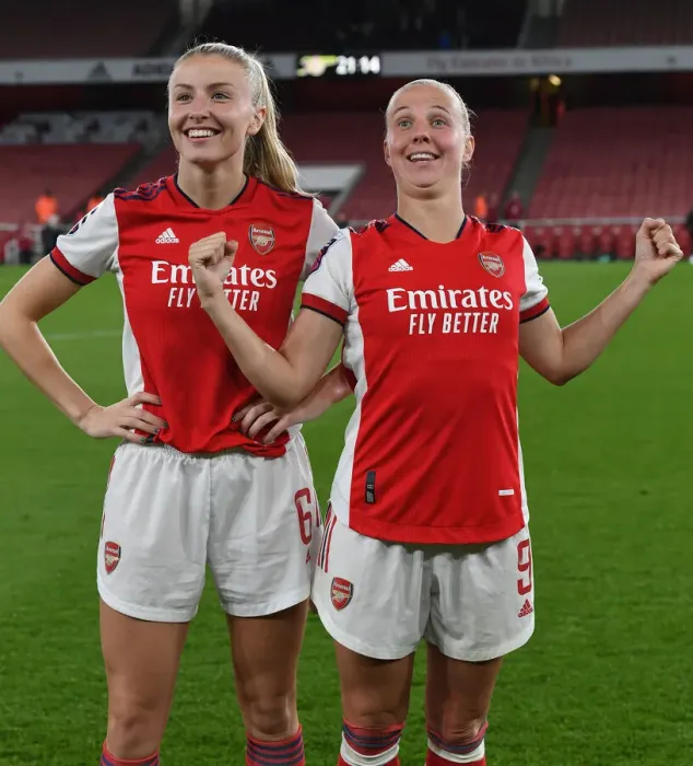 Framed Print : Arsenal Women Celebrate FA WSL Victory: Leah Williamson and Beth Mead Triumph Over Tottenham Hotspur