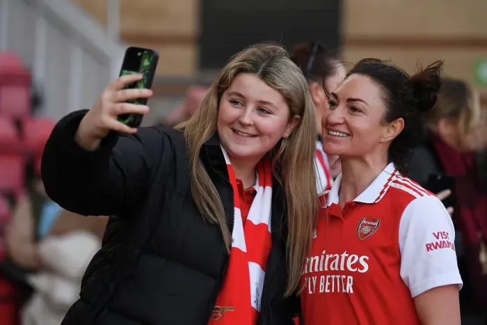 Framed Print : Arsenal Women Celebrate FA WSL Victory Over Tottenham Hotspur: Jodie Taylor Amidst Cheering Fans