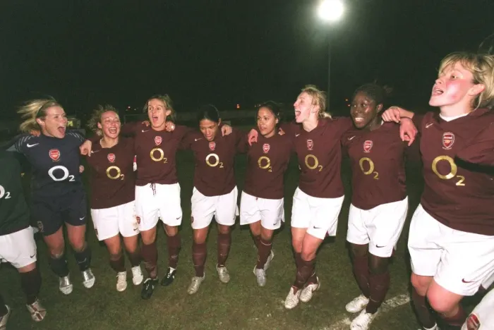 Framed Print : Arsenal Women Celebrate League Victory: Faye White's Triumph Over Charlton Athletic (2005-06)