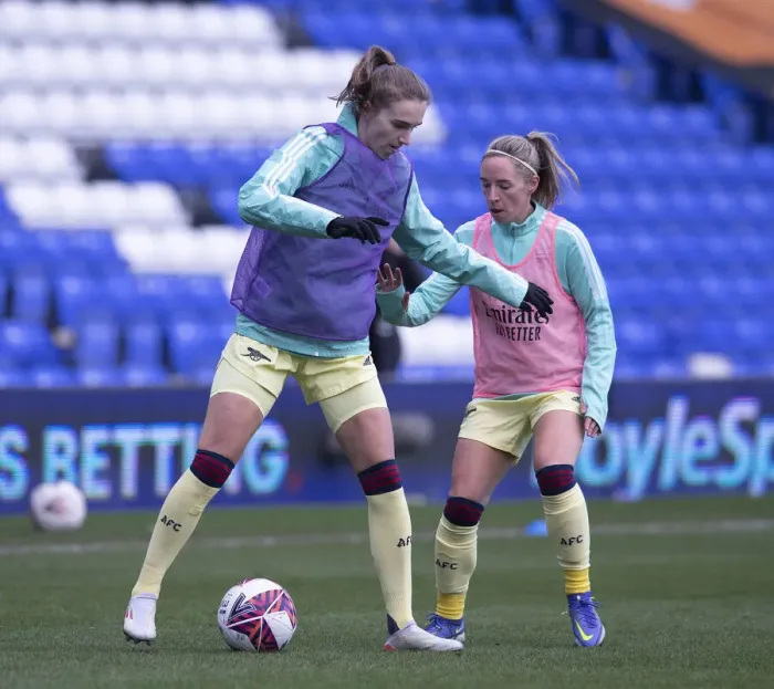 Framed Print : Arsenal Women Crush Birmingham City in WSL Showdown (09 / 01 / 2022)