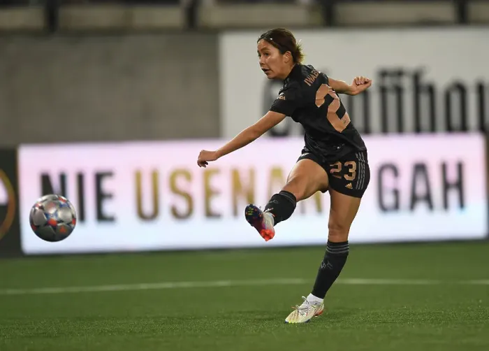 Framed Print : Arsenal Women Crush FC Zurich in UEFA Champions League: Mana Iwabuchi Scores Ninth Goal Framed Print : Arsenal Women Crush FC Zurich in UEFA Champions League: Mana Iwabuchi Scores Ninth Goal