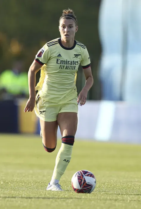 Framed Print : Arsenal Women Take on Everton Women in Barclays FA WSL Match