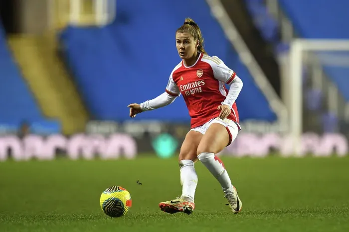 Framed Print : Arsenal Women Face Off Against Reading in FA WSL Cup Clash