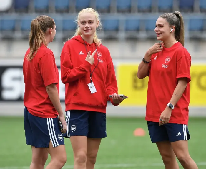 Framed Print : Arsenal Women Gear Up for UEFA Champions League Battle against Linkopings FC in Sweden