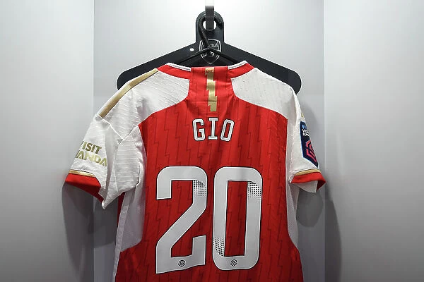 Arsenal Women: Gio Queiroz's Focused Preparation Ahead of Aston Villa Clash