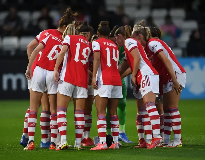 Framed Print : Arsenal Women Huddle Before Kick-off Against Slavia Prague in UEFA Champions League Framed Print : Arsenal Women Huddle Before Kick-off Against Slavia Prague in UEFA Champions League