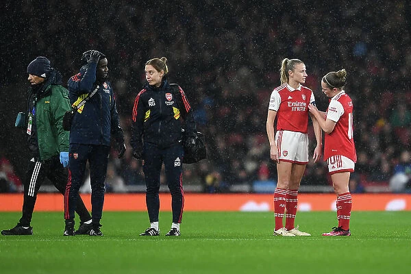 Arsenal Women: Kim Little Passes Captaincy to Leah Williamson in UEFA Champions League Quarters