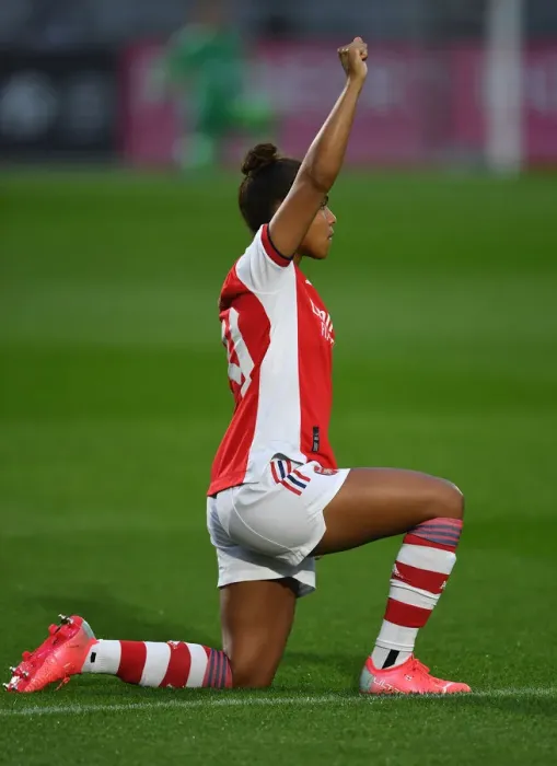 Framed Print : Arsenal Women Kneel for Equality: Arsenal v Slavia Prague, UEFA Women's Champions League, 2021-22