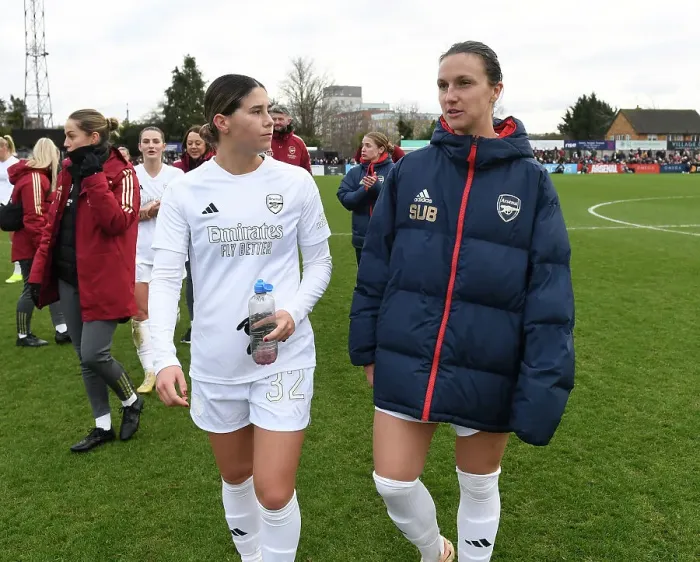 Framed Print : Arsenal Women: Kyra Cooney-Cross and Lotte Wubben-Moy Embrace Victory After FA Cup Match