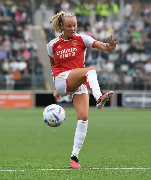Framed Print : Arsenal Women Take on Linkopings FC in UEFA Champions League Showdown