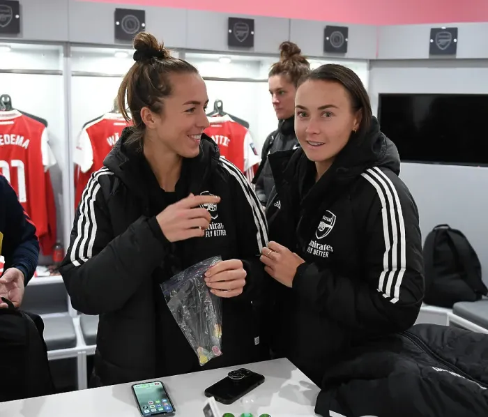 Framed Print : Arsenal Women: Pre-Match Focus on Lia Walti and Caitlin Foord vs Everton Women (2022-23)