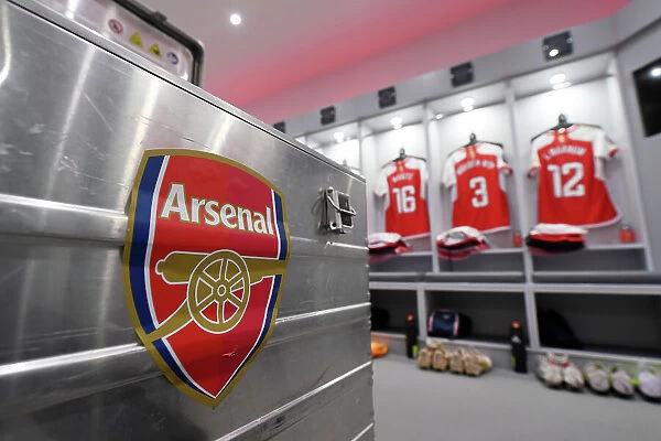 Arsenal Women Prepare for Battle: A Detailed Glimpse into the Arsenal Dressing Room before Arsenal v Aston Villa (2022-23)