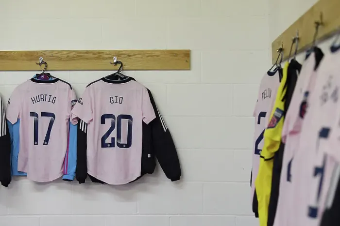 Framed Print : Arsenal Women Prepare for FA WSL Showdown against West Ham United