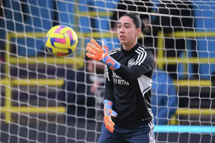 Framed Print : Arsenal Women Prepare for Manchester City Showdown in FA Women's Super League