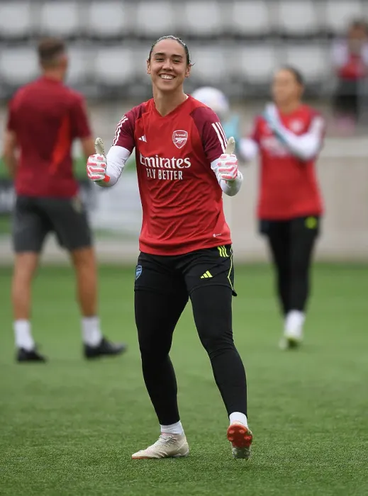 Framed Print : Arsenal Women Prepare for UEFA Champions League Battle against Linkopings FC in Sweden
