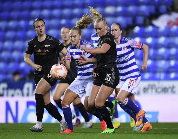 Framed Print : Arsenal Women Take on Reading in FA WSL Clash