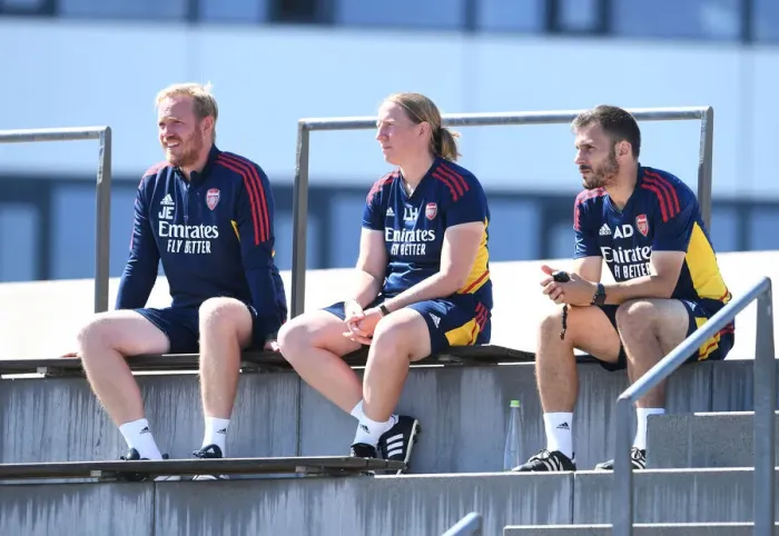Framed Print : Arsenal Women Train at Adidas Facility in Germany: A Behind-the-Scenes Look