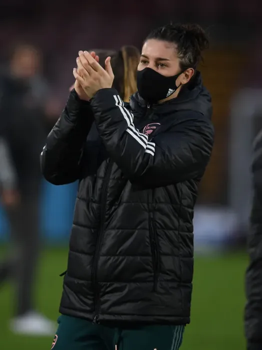 Framed Print : Arsenal Women Triumph Over Birmingham City: Jennifer Beattie Celebrates FA WSL Victory