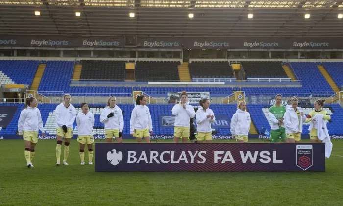 Framed Print : Arsenal Women Triumph Over Birmingham City in Thrilling WSL 1 Clash (09 / 01 / 2022)