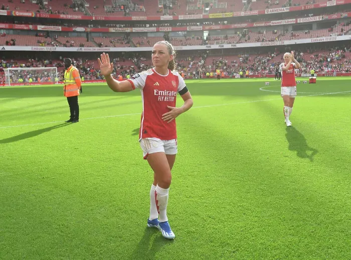 Framed Print : Arsenal Women Triumph Over Liverpool Women in Barclays Super League: Katie McCabe Celebrates Victory