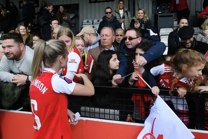 Framed Print : Arsenal Women Triumph Over Manchester City in FA Women's Super League