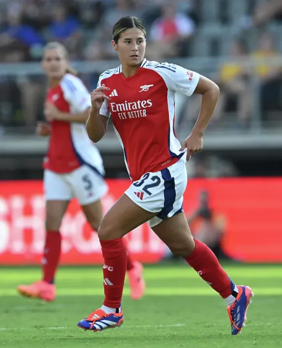 Framed Print : Arsenal Women v Chelsea Women: Pre Season Friendly Framed Print : Arsenal Women v Chelsea Women: Pre Season Friendly
