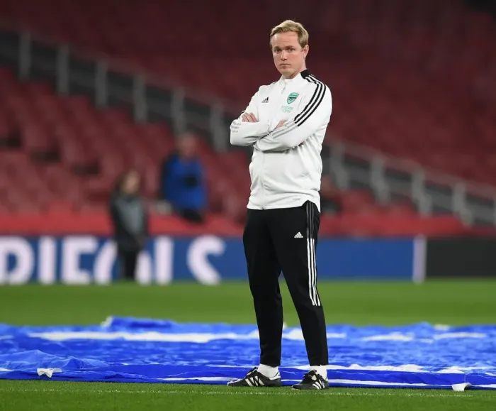 Framed Print : Arsenal Women Take on VfL Wolfsburg in UEFA Champions League Quarter-Final: Jonas Eidevall at the Helm
