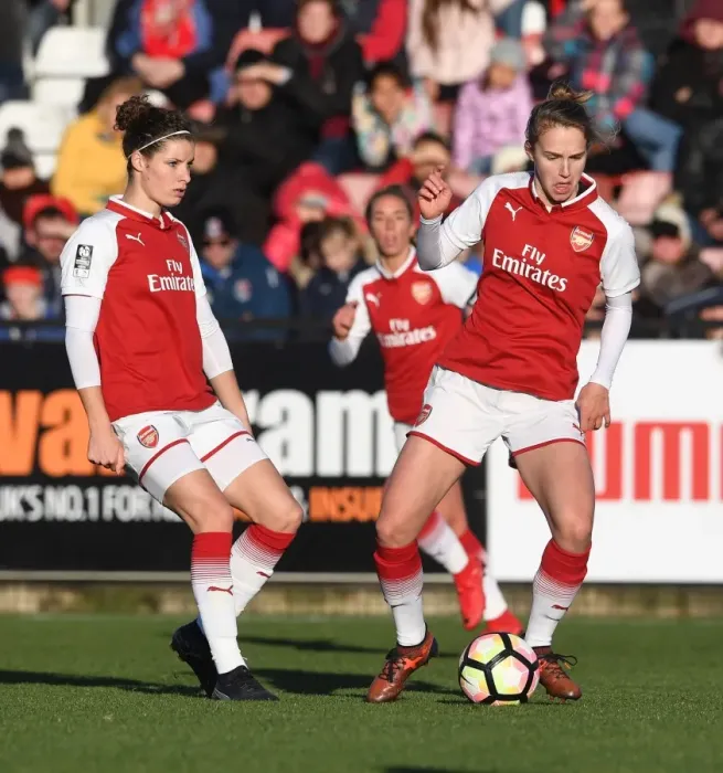 Framed Print : Arsenal Women: Vivianne Miedema and Dominique Janssen in Action against Sunderland Ladies, WSL 1 (2017-18) Framed Print : Arsenal Women: Vivianne Miedema and Dominique Janssen in Action against Sunderland Ladies, WSL 1 (2017-18)