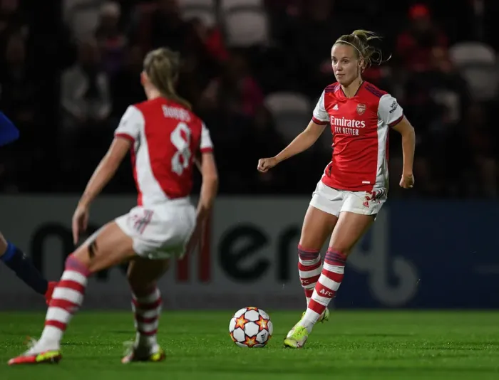 Framed Print : Arsenal Women vs. 1899 Hoffenheim: A UEFA Women's Champions League Showdown at Meadow Park