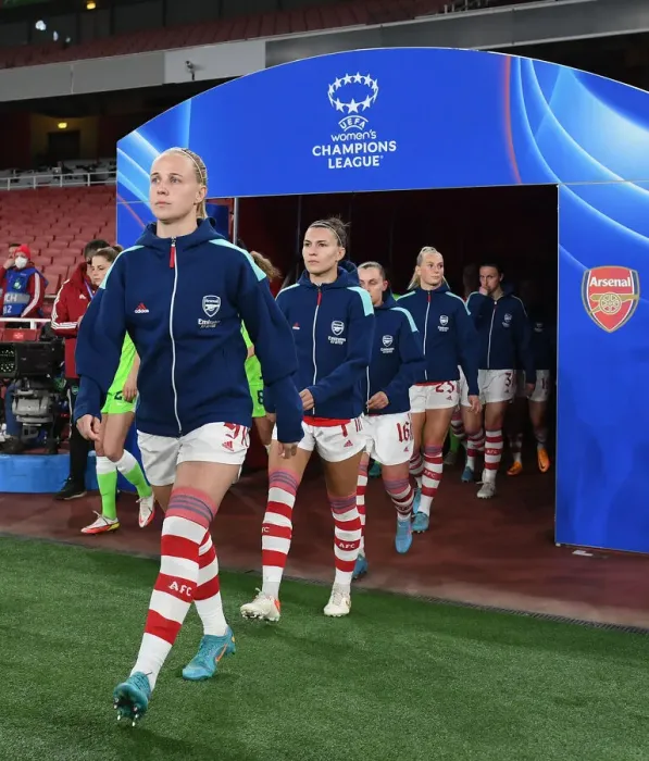 Framed Print : Arsenal Women vs. VfL Wolfsburg: UEFA Women's Champions League Quarterfinals (2021-22) - Beth Mead and Steph Catley Pre-Match Framed Print : Arsenal Women vs. VfL Wolfsburg: UEFA Women's Champions League Quarterfinals (2021-22) - Beth Mead and Steph Catley Pre-Match