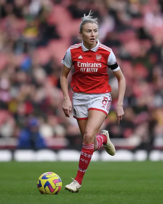 Framed Print : Arsenal Women vs. Chelsea Women: FA Women's Super League Clash at Emirates Stadium (2022-23) - Leah Williamson in Action
