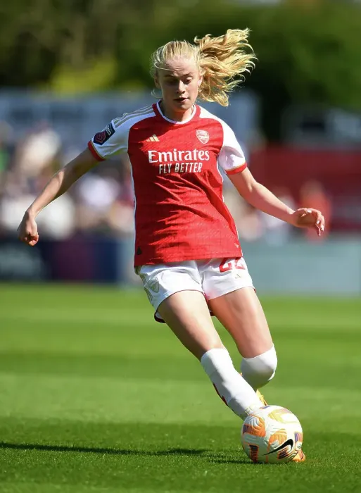 Framed Print : Arsenal Women vs. Aston Villa: FA Women's Super League Showdown at Meadow Park (2022-23) - Kathrine Kuhl in Action