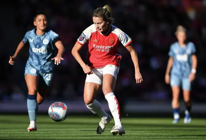 Framed Print : Arsenal Women vs. Aston Villa: Barclays Super League Showdown at Emirates Stadium (2023-24)